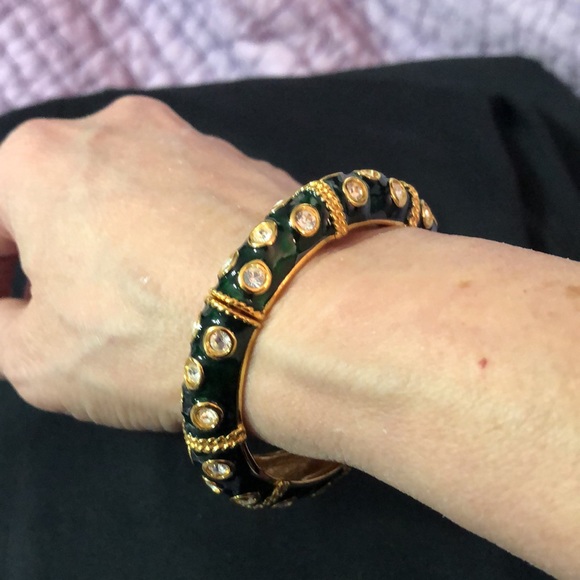 Susan Lucci crystal bracelets. - Picture 2 of 4